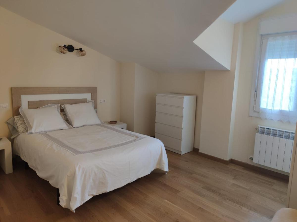Chalet Con Amplio Jardin Casalarreina Luaran gambar
