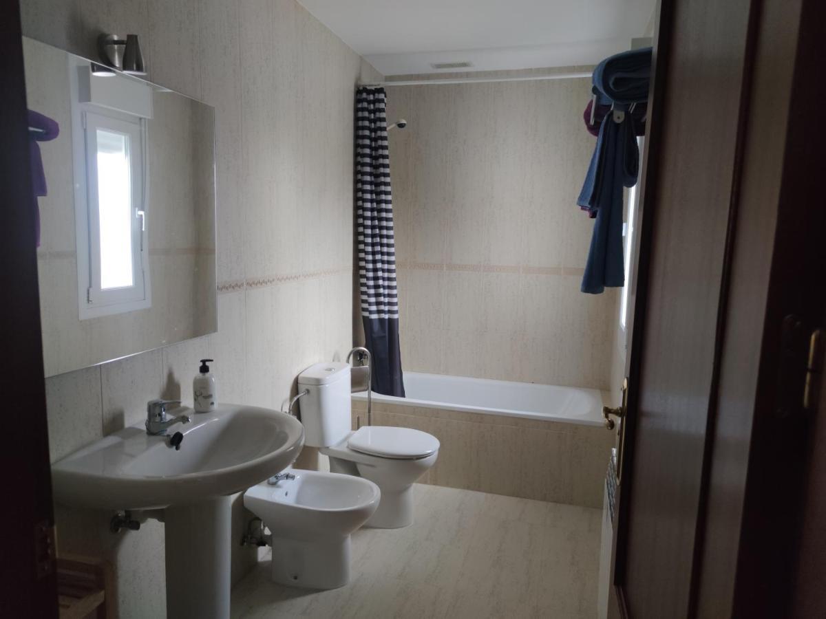 Chalet Con Amplio Jardin Casalarreina Luaran gambar